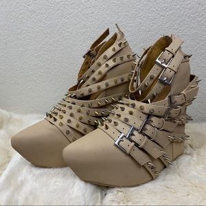 Never worn Jeffrey Campbell Spike STUD Wedge.